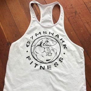 Men’s gym stringer.